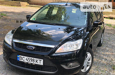Ford Focus  2010