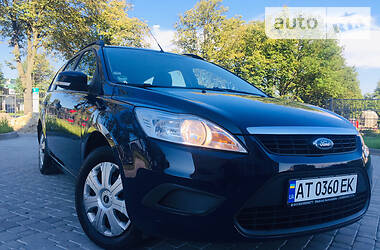 Ford Focus BEZPIDKRASIV 2010