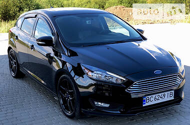 Ford Focus SE 2015