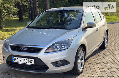 Ford Focus  2010