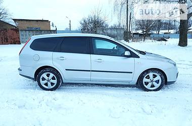 Ford Focus  2005