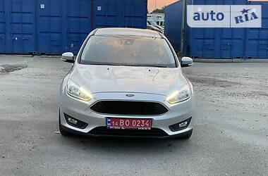 Ford Focus  2015