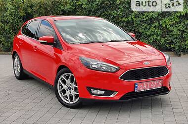 Ford Focus SE 2015