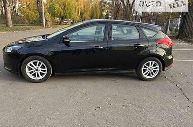 Ford Focus SE 2015