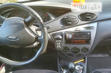 Ford Focus  2004
