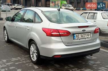 Ford Focus SE  2015