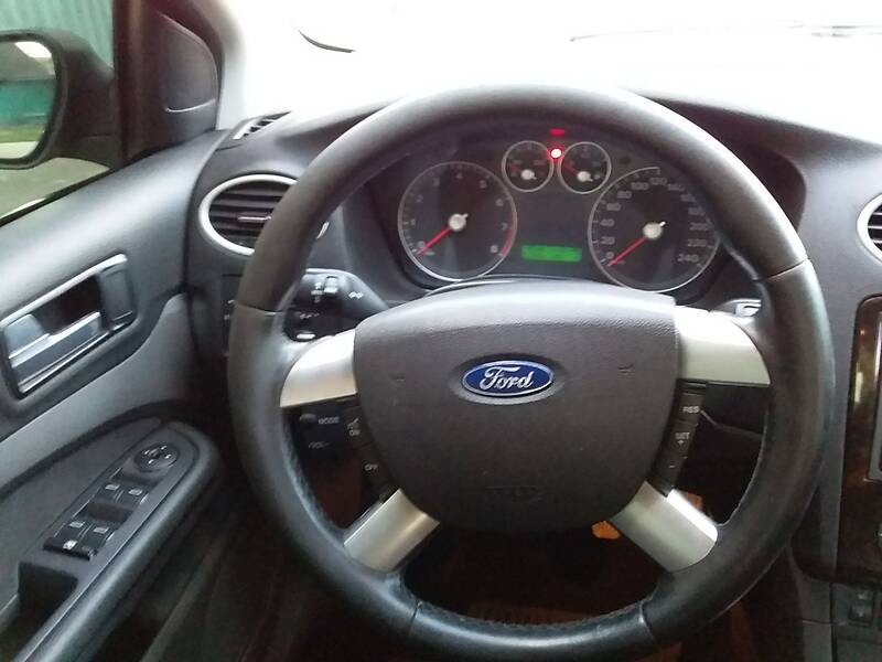 Седан Ford Focus 2005 в Борщеве фото 26 Седан Ford Focus 2005 в Борщеве