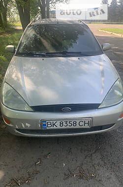 Ford Focus  2001