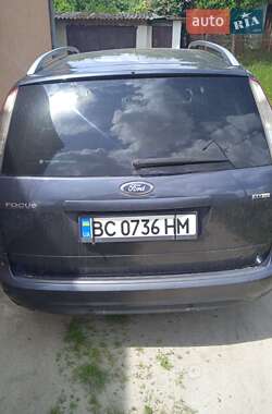 Ford Focus  2010
