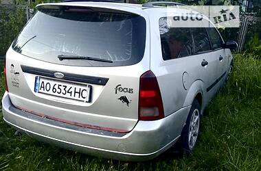 Ford Focus  2001