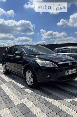 Ford Focus  2010