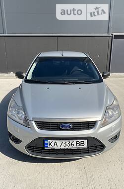 Ford Focus  2010