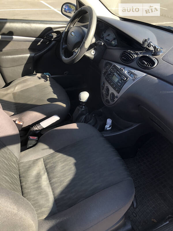 Хэтчбек Ford Focus 2004 в Киеве