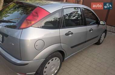 Ford Focus  2004