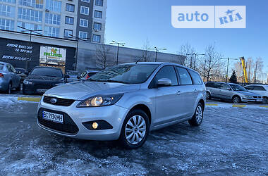 Ford Focus  2010