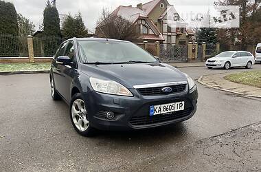 Ford Focus  2010