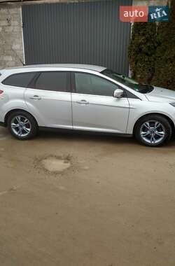 Ford Focus  2012