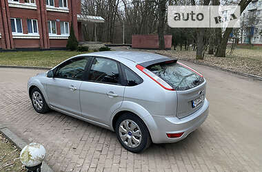 Ford Focus  2011