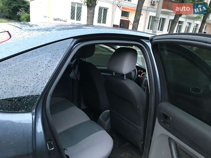 Хэтчбек Ford Focus 2011 в Киеве фото 2 Хэтчбек Ford Focus 2011 в Киеве