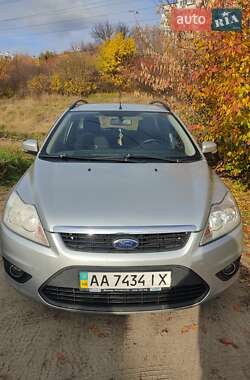Ford Focus  2010