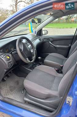 Ford Focus  2002