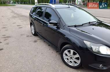 Ford Focus  2010