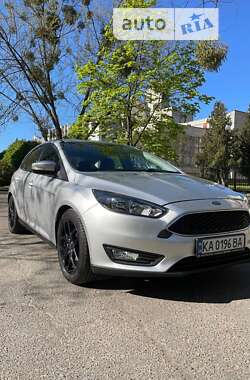 Ford Focus  2015