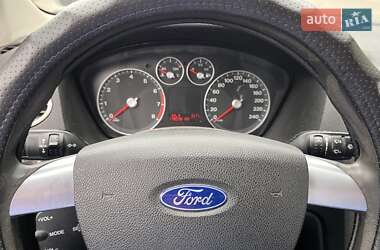 Ford Focus  2007
