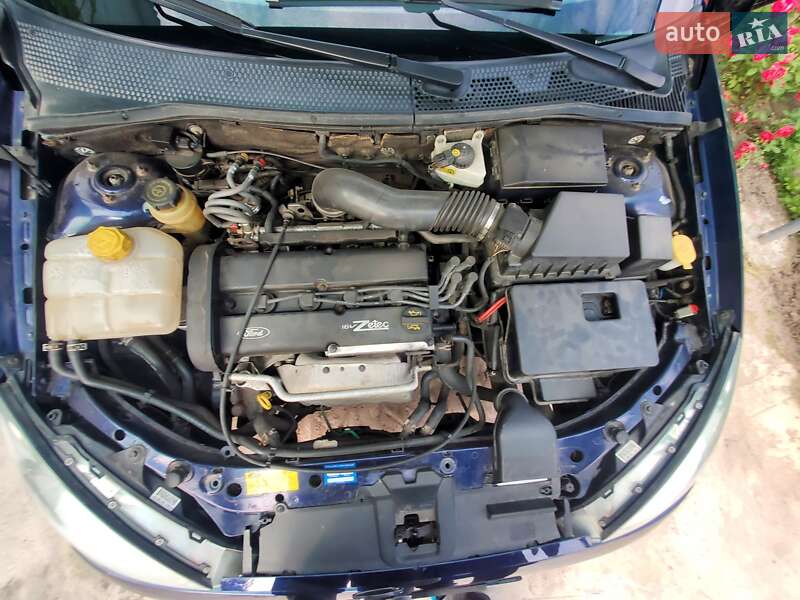 Седан Ford Focus 2001 в Світловодську