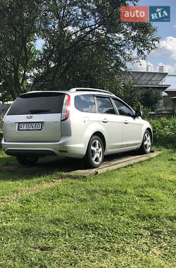 Ford Focus  2010