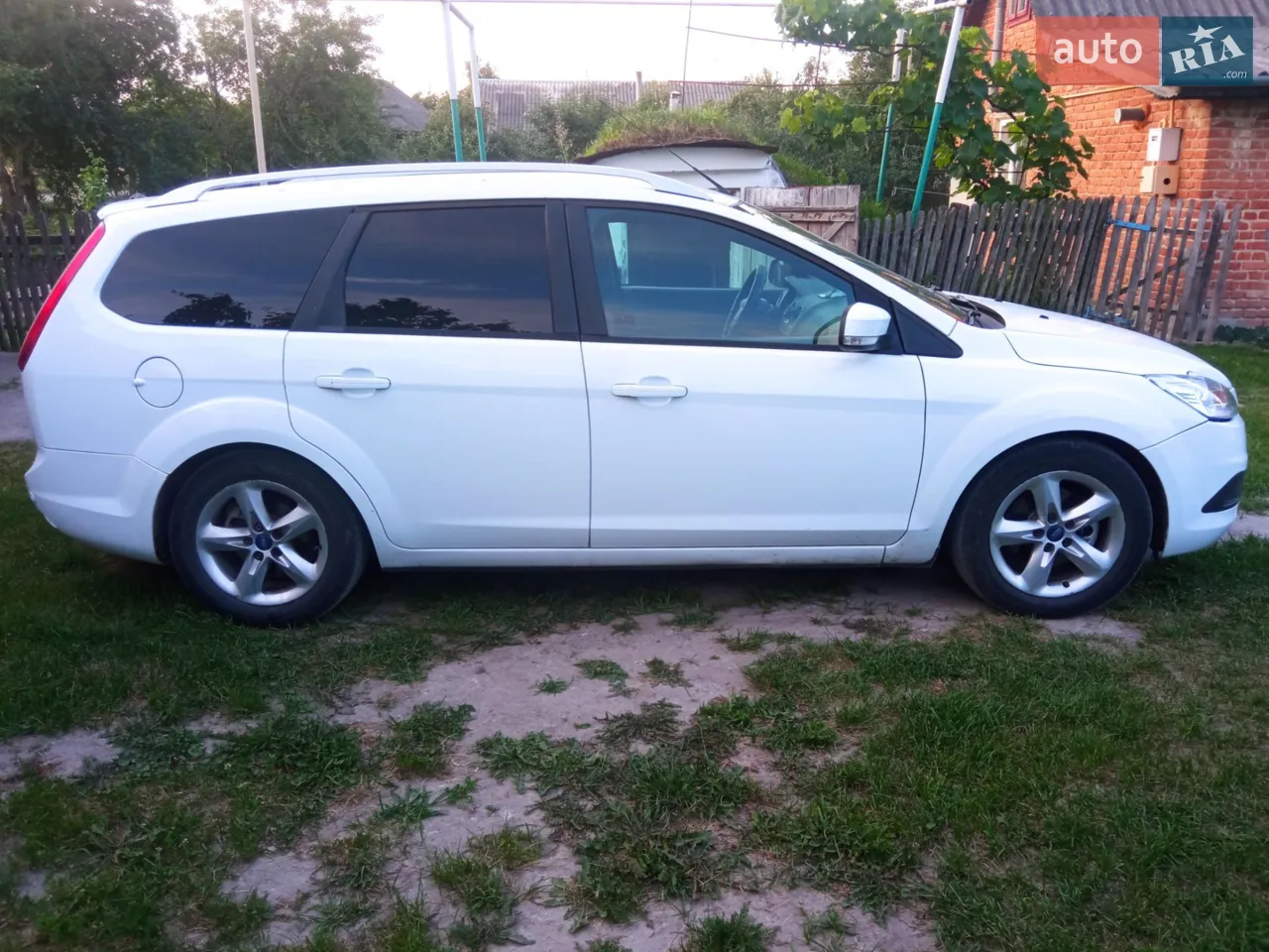 2010 Ford Focus - фото 1