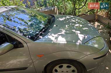 Ford Focus  2003