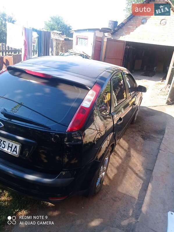 Хэтчбек Ford Focus 2007 в Долинской