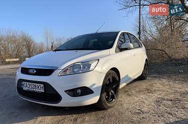 Ford Focus  2010
