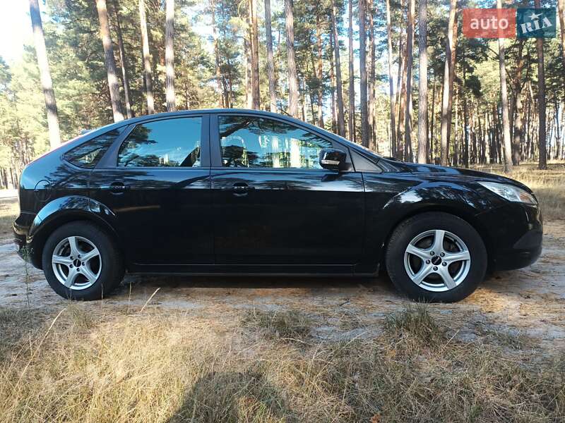 Хетчбек Ford Focus