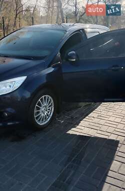 Ford Focus  2012
