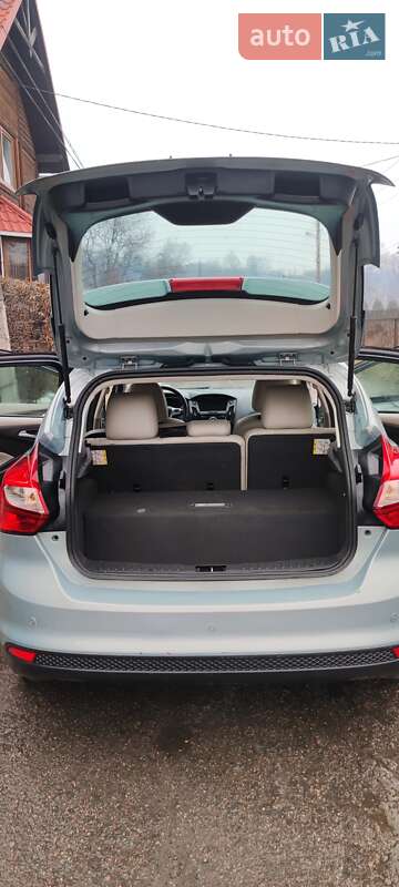 Хэтчбек Ford Focus 2012 в Косове фото 8 Хэтчбек Ford Focus 2012 в Косове
