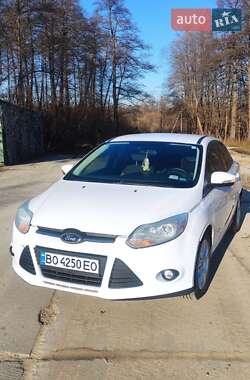 Ford Focus  2012