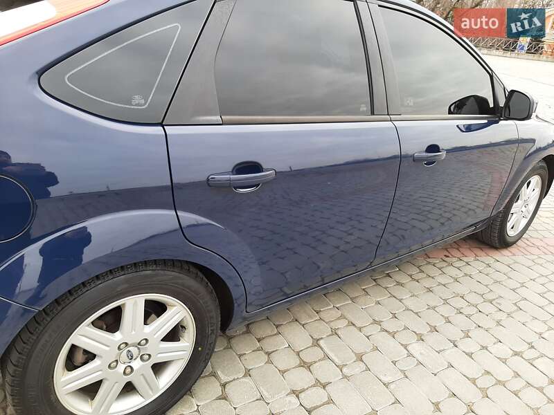 Хэтчбек Ford Focus 2010 в Харькове