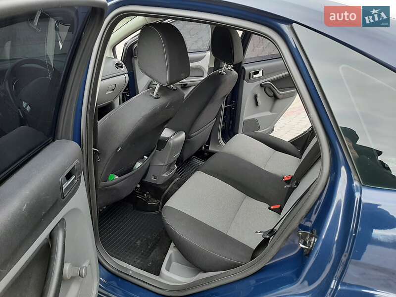 Хэтчбек Ford Focus 2010 в Харькове