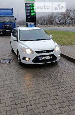Ford Focus  2010