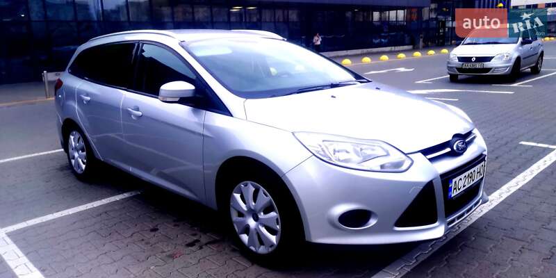 Універсал Ford Focus 2011 в Ромнах фото 3 Універсал Ford Focus 2011 в Ромнах