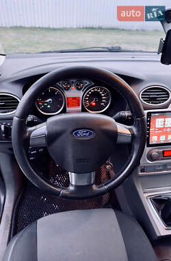 Ford Focus  2008