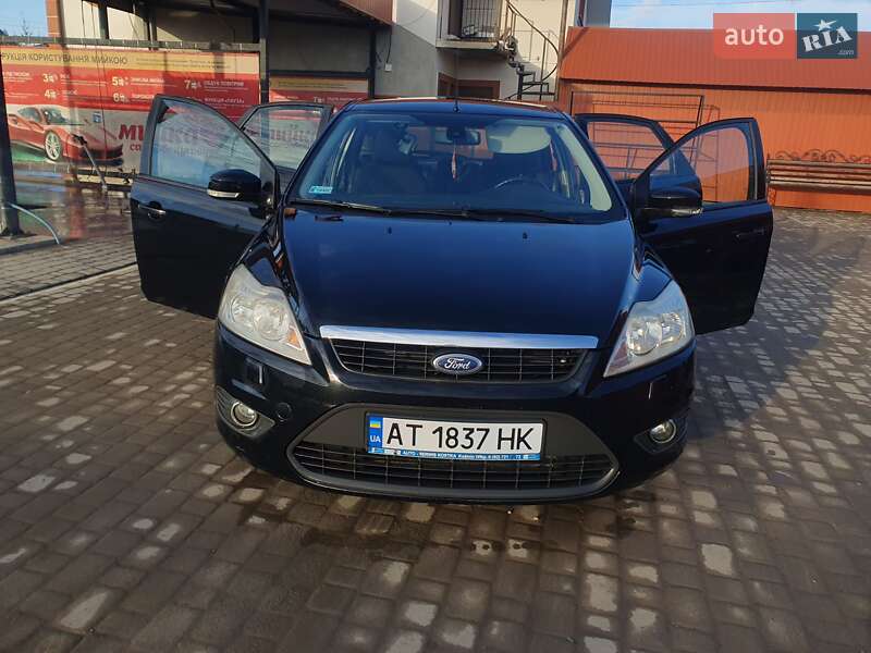 Хэтчбек Ford Focus
