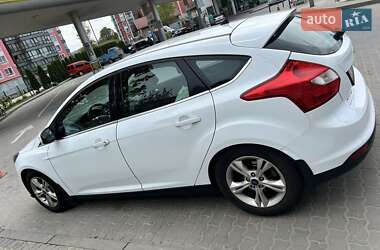 Ford Focus  2012