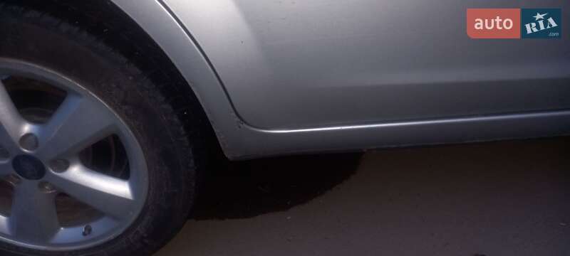 Хэтчбек Ford Focus 2007 в Коломые