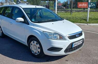 Ford Focus  2010