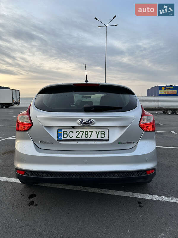 Хэтчбек Ford Focus 2012 в Львове фото 7 Хэтчбек Ford Focus 2012 в Львове