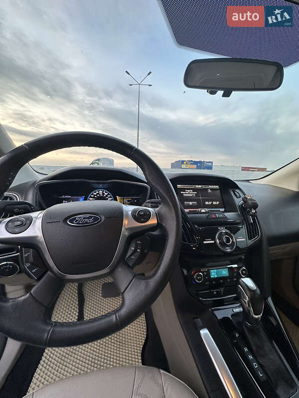 Хэтчбек Ford Focus 2012 в Львове фото 23 Хэтчбек Ford Focus 2012 в Львове