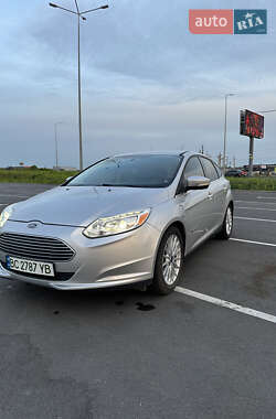 Ford Focus  2012